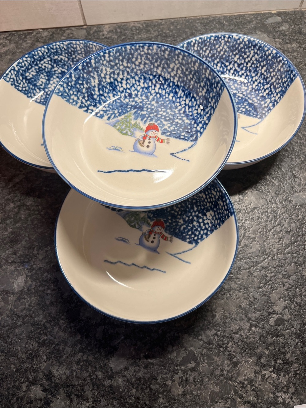 Thomson Pottery VINTAGE SNOWMAN Soup or Salad bowls. Sponge wear set  of 4